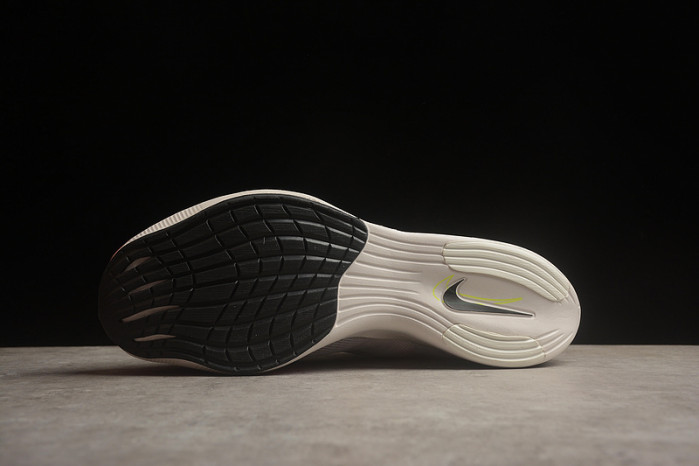 nike zoomx vaporfly next% 2